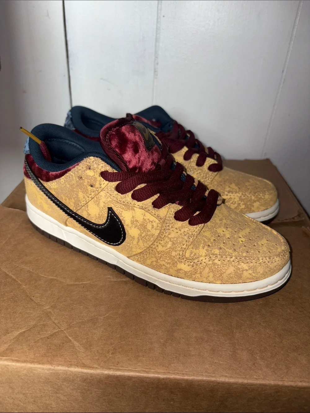 Nike Dunk City of Cinema size 5